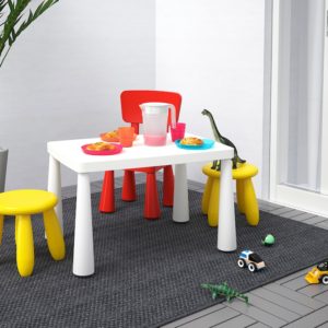 mammut-childrens-table-in-outdoor-white