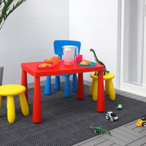 mammut-childrens-table-in-outdoor-red